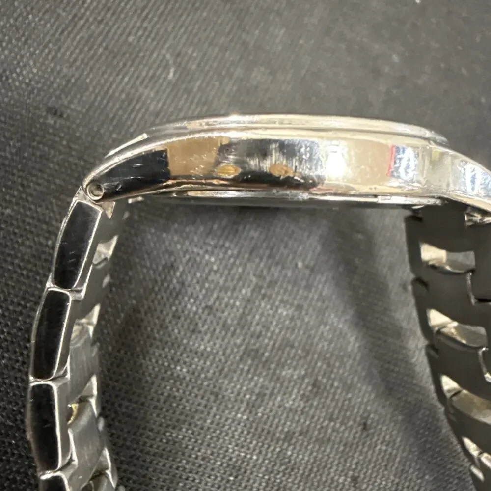Women's Bulova 98M001 Watch New Battery 29mm Case Mother Of Pearl 5.75 Band (Z5)